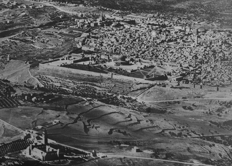Luftbilder aus Palästina - Jerusalem 1918. Foto: Bayerisches Hauptstaatsarchiv. via http://vermessung.bayern.de