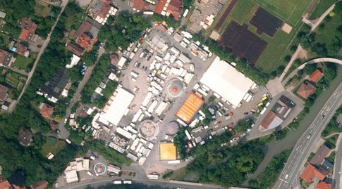 Luftbild mit dem Festplatz der Kerwa